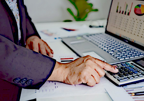 Deducción de intereses del 2021 a favor de no vinculados económicos requiere certificados especiales