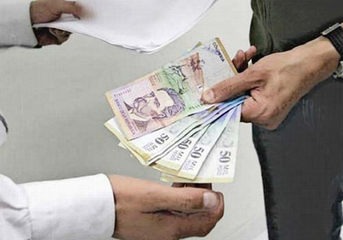 Por culpa de la inflación, a los contadores públicos argentinos les están pagando mal