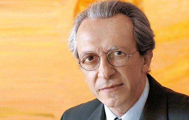 «Siempre y cuando más personas paguen impuestos, los de las empresas podrían disminuir»
